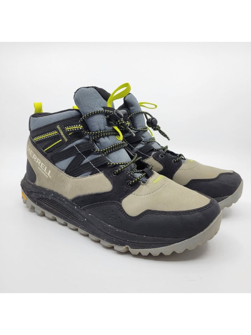 Merrell Nova Sneaker Boot Men's Size 7 Bungee Waterproof Hiking Shoes J06397